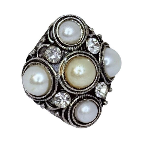 Vintage White Pearl Rhinestone Cocktail Ring Sz 6.5 Antiqued Finish Adjustable - Picture 2 of 16